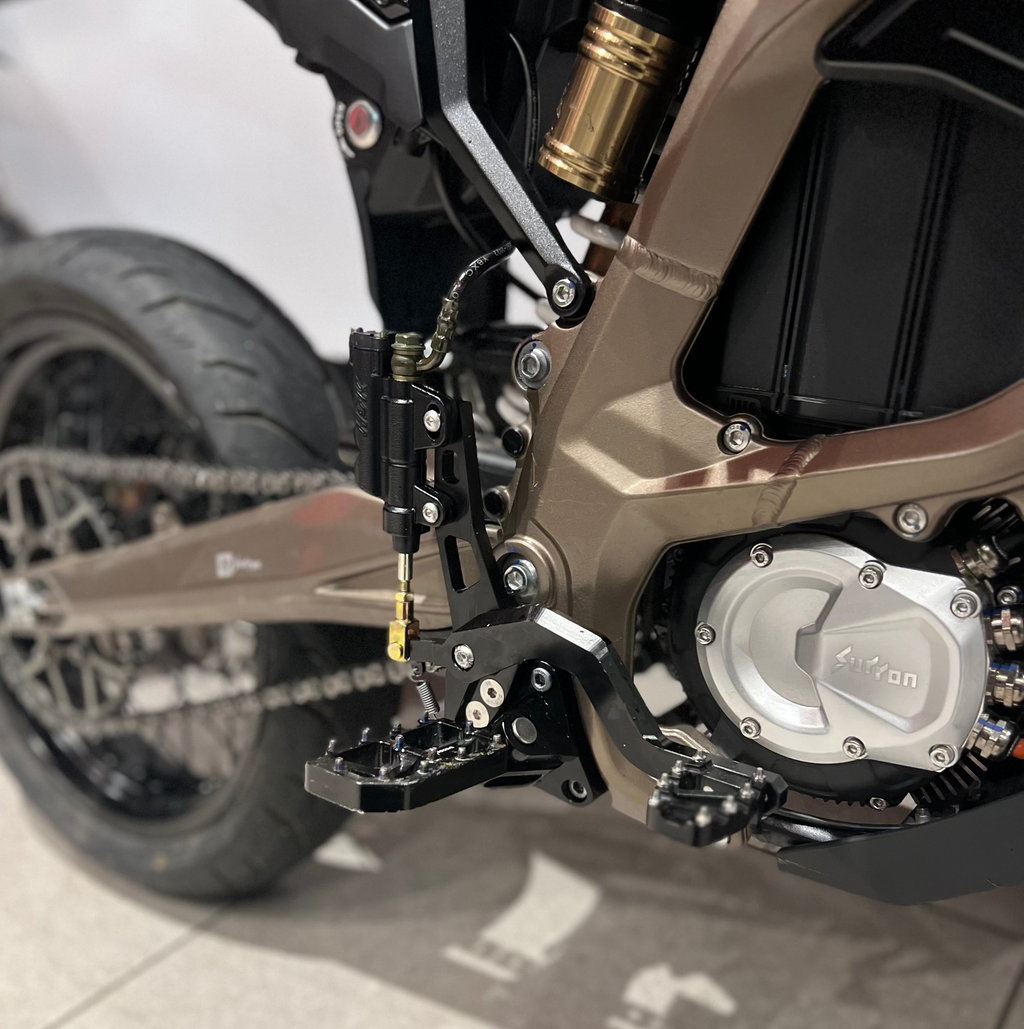 FOOTBRAKE BOLT KIT